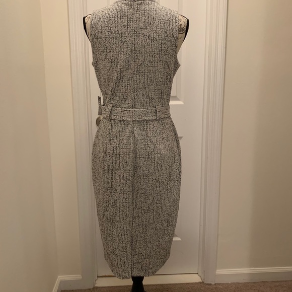 Dress - Picture 5 of 7